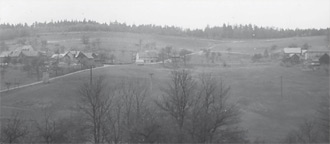 Das Dorf nach dem Schleifen der Hofstellen 1976